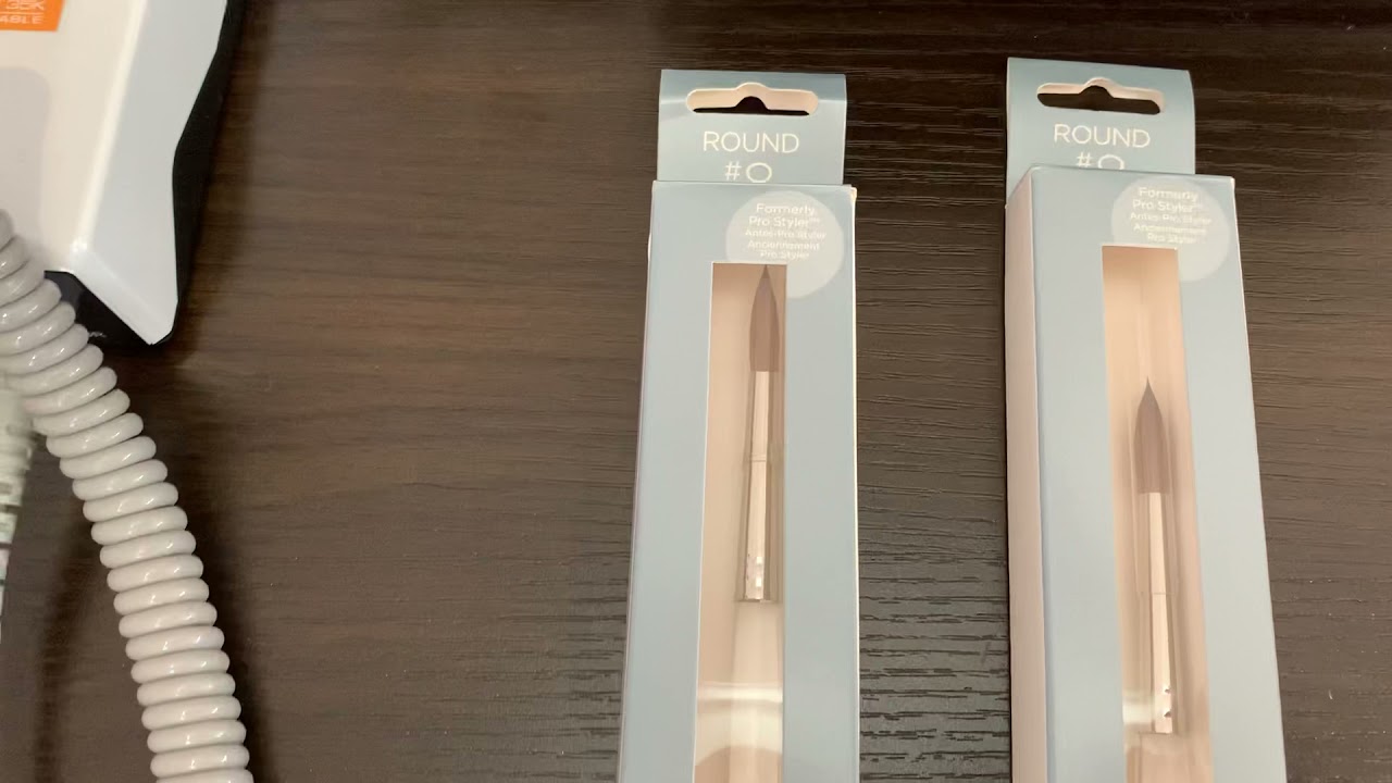 CND ProSeries Round #8 Liquid and Powder Nail Acrylic Enhancements brush