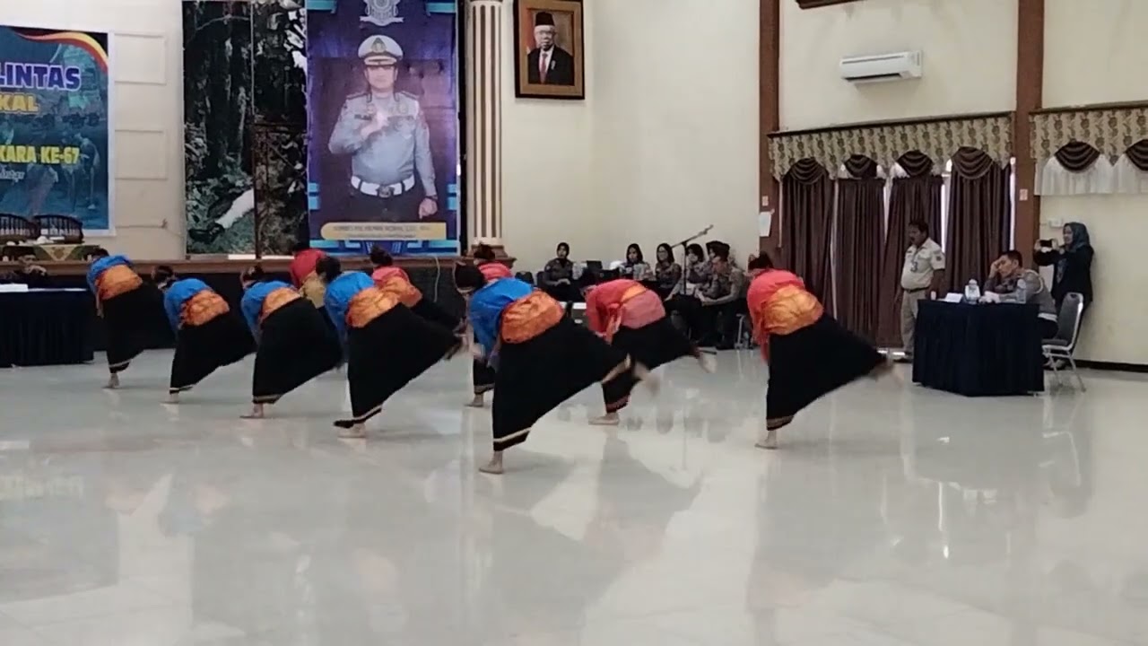 Randai SMK N 7 Padang lomba mewakili polresta padang (part 1)
