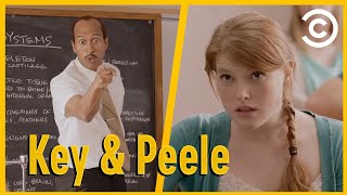 Vertretungslehrer spricht Namen falsch aus | Key & Peele | Comedy Central Deutschland