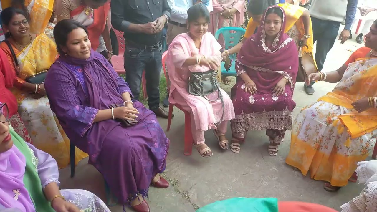 বালিশ খেলা। প্রথম স্থান ডাঃ শর্মী রায়। 