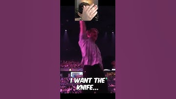 he faked a knife unbox at The Major...