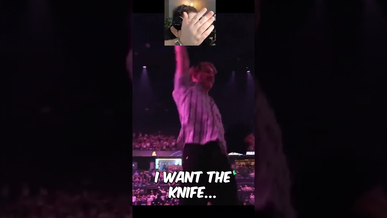 he faked a knife unbox at The Major...