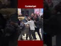 AVM De KГ Pek KavgasД GГјvenlik GГ Revlisi MГјЕџteriyi Д SД RdД AVM De KГ Pek KavgasД GГјvenlik GГ Revlisi MГјЕџteriyi Д SД RdД