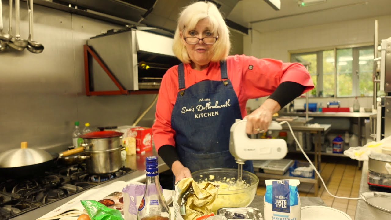 You Won't Believe How EASY This Half Pound Cake Recipe Is!
