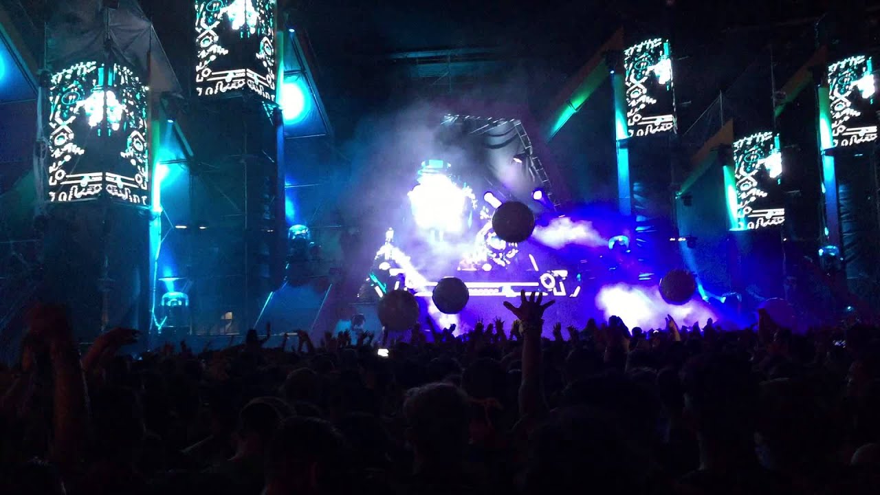Hardwell @ Spring Awakening 2015 [1080p]