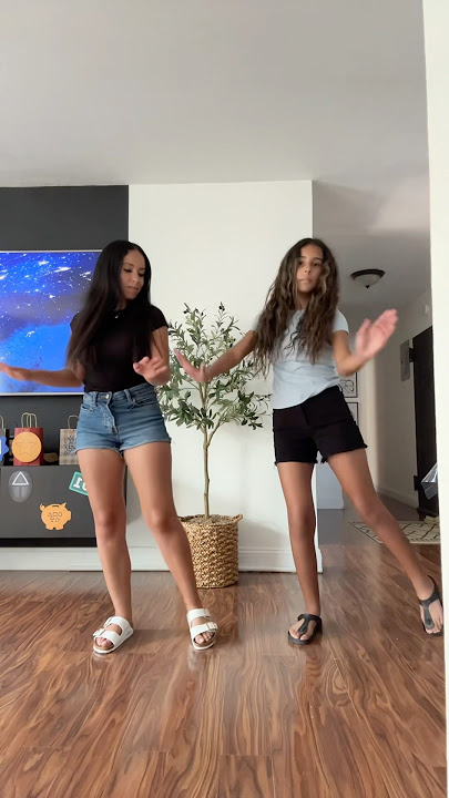 Sabrina’s Manchild dance 🤠#sabrinacarpenter #sabrina #manchild #linedance #tiktokdance