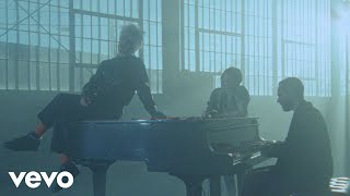 MGMT - Dancing In Babylon (feat. Christine and the Queens) [Official Video] by MGMTVEVO 589,471 views 2 months ago 4 minutes, 53 seconds