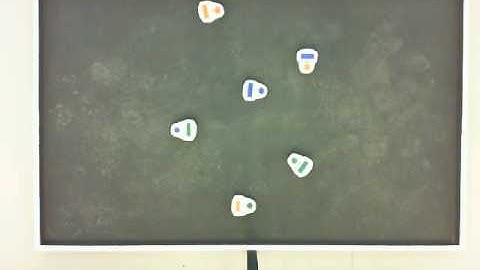 zes mOway robots pendelen tegelijkertijd