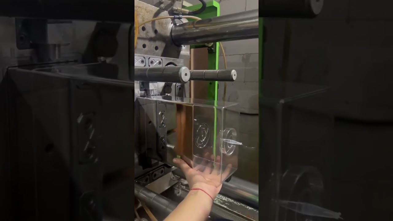 Plastic injection mould with mirror polish mold maker in China 