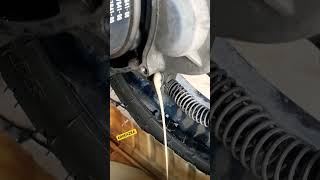 My kind friend. Check the condition of your engine oil regularly. #Mio_Z #axle_oil