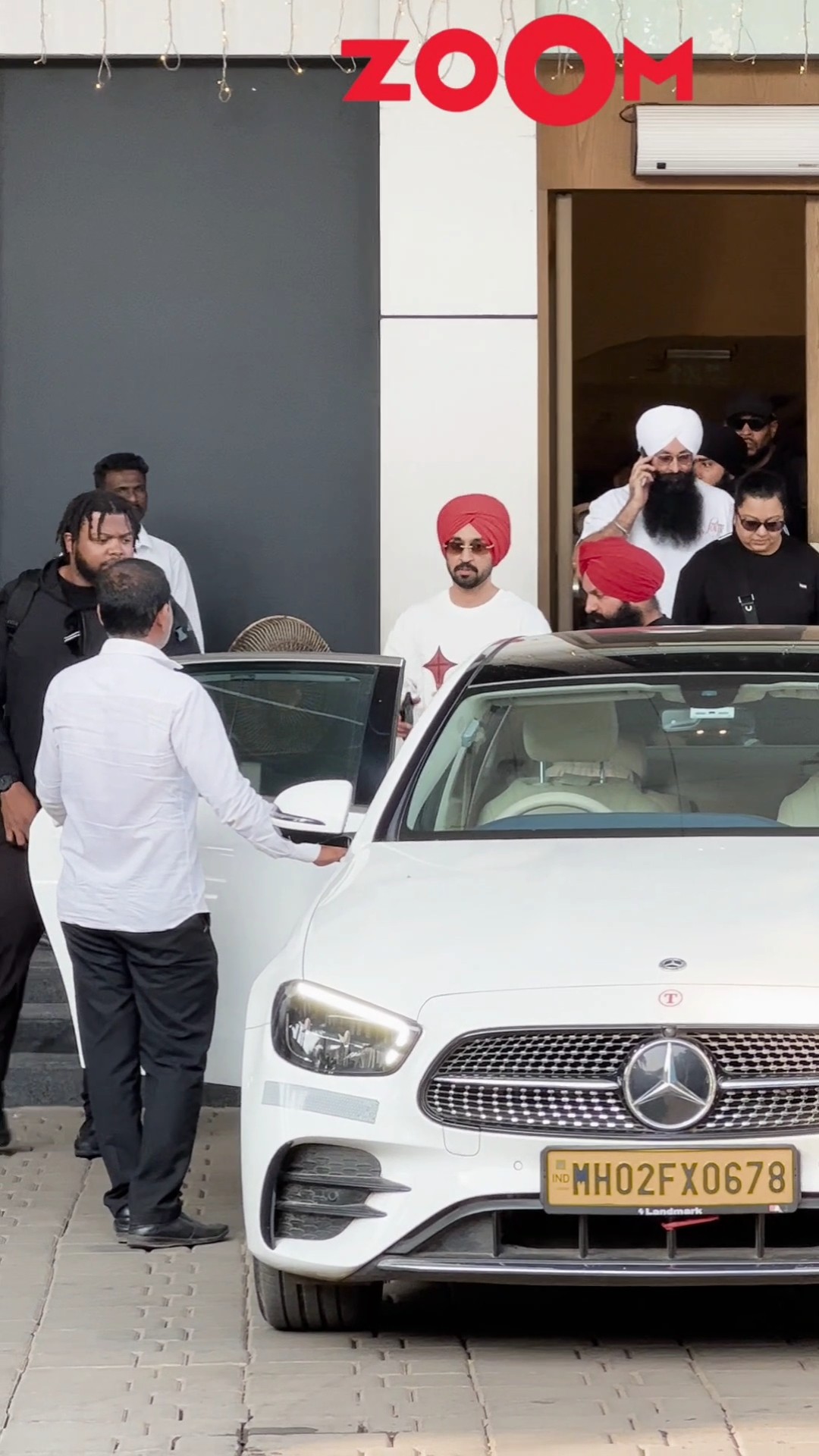 Diljit Dosanjh arrives in STYLE at Kalina airport ? #diljitdosanjh #shorts