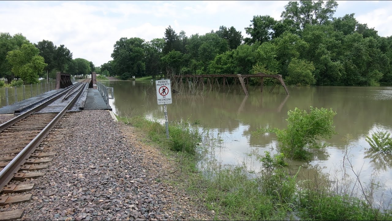 flooding of 6 9 19 Imperial Missouri/Kimmswick.. Rock creek. YouTube