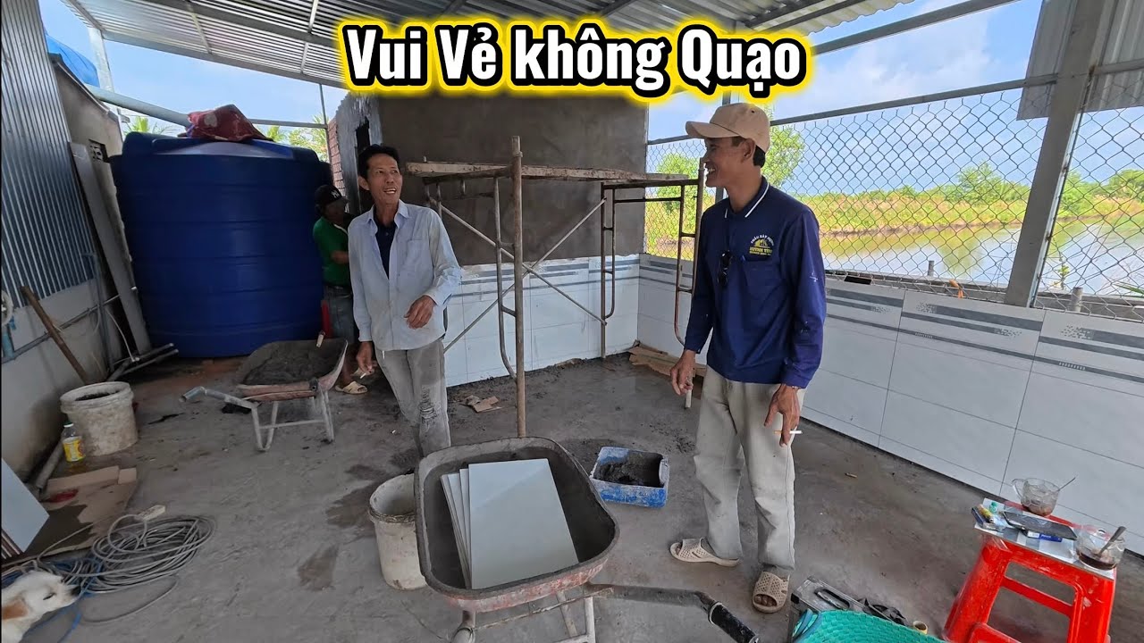 Bữa Nay Mấy Chú Thợ Tô Tường Và Thưởng Thức Món Thịt Kho Hột Vịt