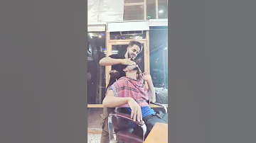 هههه خطية يريد مساج 