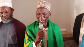 Qadhi Wa Mkoa Na mashekh Wa Kitwariqa wampa wakati ngumu muimbaji maarufu