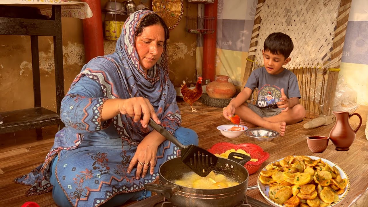 Traditional life | Village Style Ptato Pies Cooked on a Karai | Sham Village