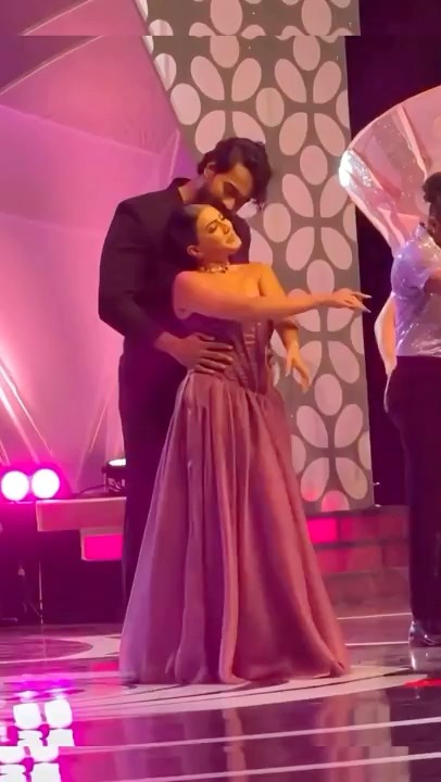 ශනුගේයි චානුකගේයි dance එක..🤍shanudrie & chanuka.. #dance - YouTube