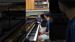 Scherzo da non fare ad un napoletano #prank #piano #divertente #scherzo #pianista