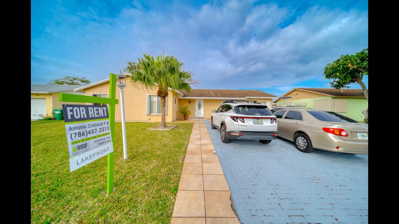 4 Bedroom 2 Bathroom House For Rent by the Lake 16330 SW 109th Ave