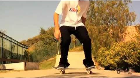 Mike-Mo Capaldi - Kickflip TrickTip