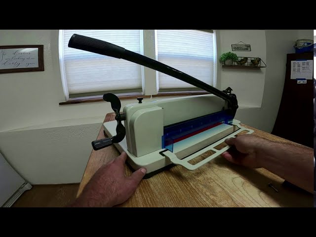 450VS Digitally Controlled Electric Paper Cutter 