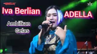 Iva Berlian Adella Ambilkan Gelas