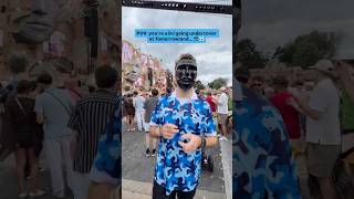 Oliver Heldens went into the crowd during HALŌ’S set at Tomorrowland 😂 So epic