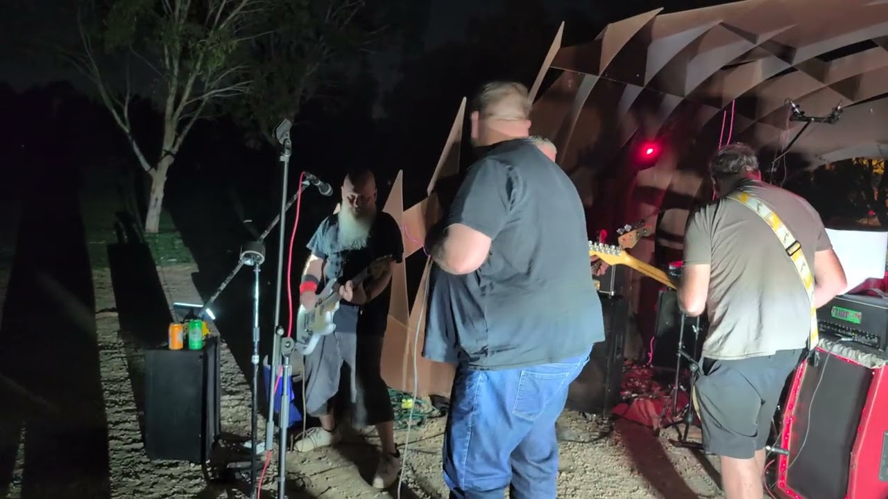 Findish Cavendish. My Dog Bite Ya Mothers Face. @ Punk Park gig 