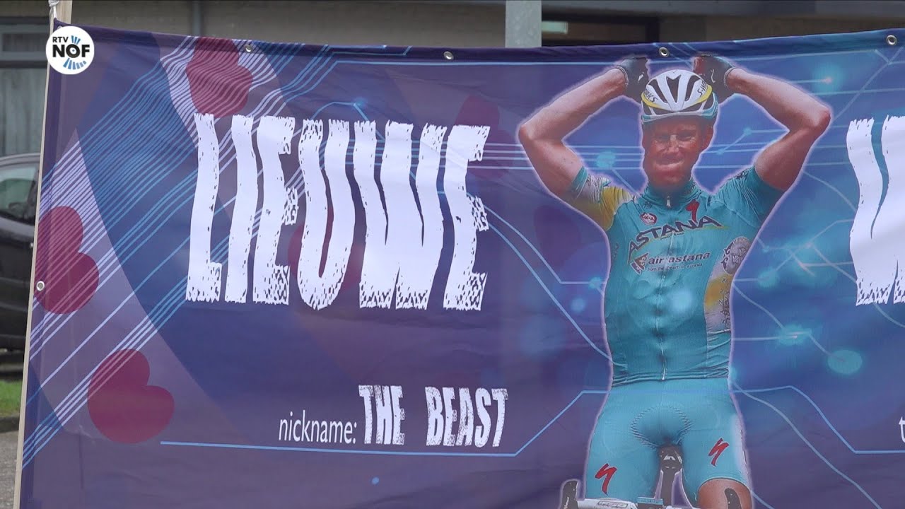 Enkele honderden mensen nemen afscheid van Lieuwe Westra