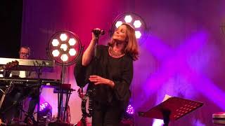 Belinda Carlisle, I Get Weak. 1st Night Of The 30th Anniversary Tour, Salisbury