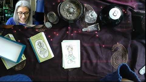 Unboxing a *GIFT DECK*: Witchlings Deck and Book Set