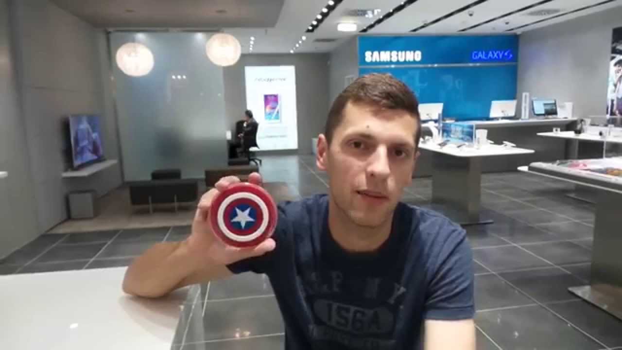 Samsung Amerika kapitány Qi vezeték nélküli töltő bemutató videó - YouTube