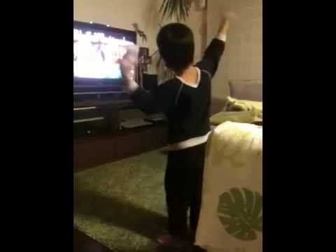 AKB48ヘビーローテーション。