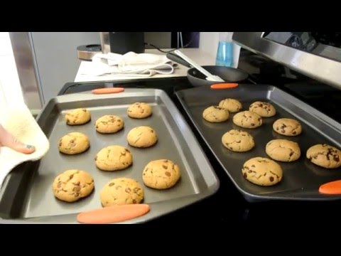 Vegan Chocolate Chip Cookies