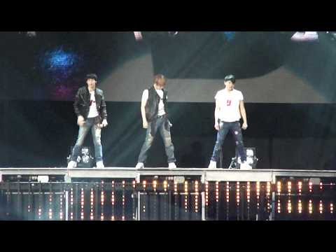 [Fancam] JYJ World Tour LA-Get Out