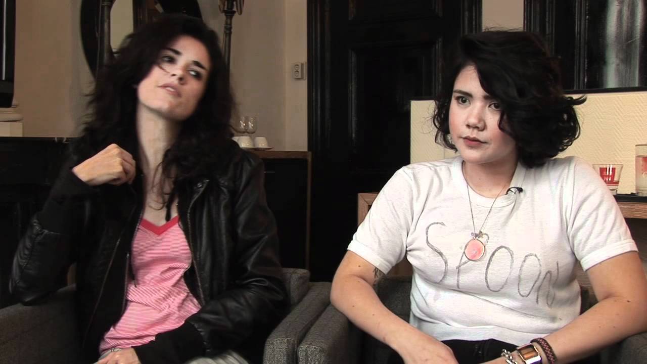 Cansei de Ser Sexy (CSS) interview - Lovefoxxx and Ana Rezende (part 4) - Y...