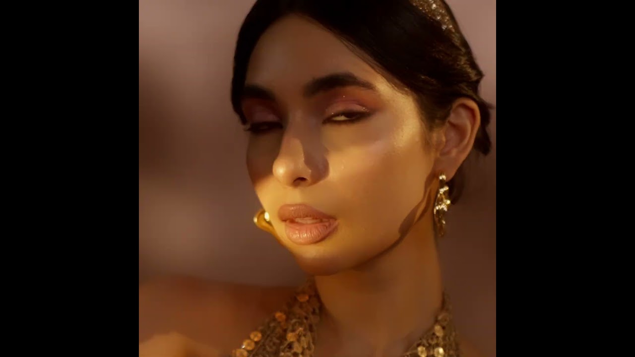 Spotlight Radiance Liquid Highlighter | Available in 2 shades | PAC  