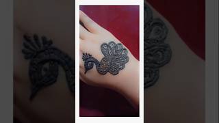 #easy tarik peacock banaen ka tric🤫🫣 #mehandidesign #short video #peacock mehndi ❤️#love #trending