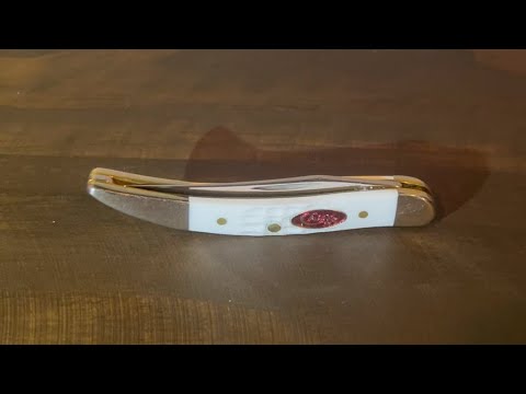 Review of 2021 Case White Synthetic Sparxx Tiny Toothpick (610096)