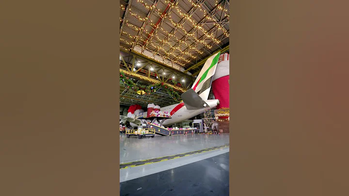 Santa's Little Engineers | Emirates