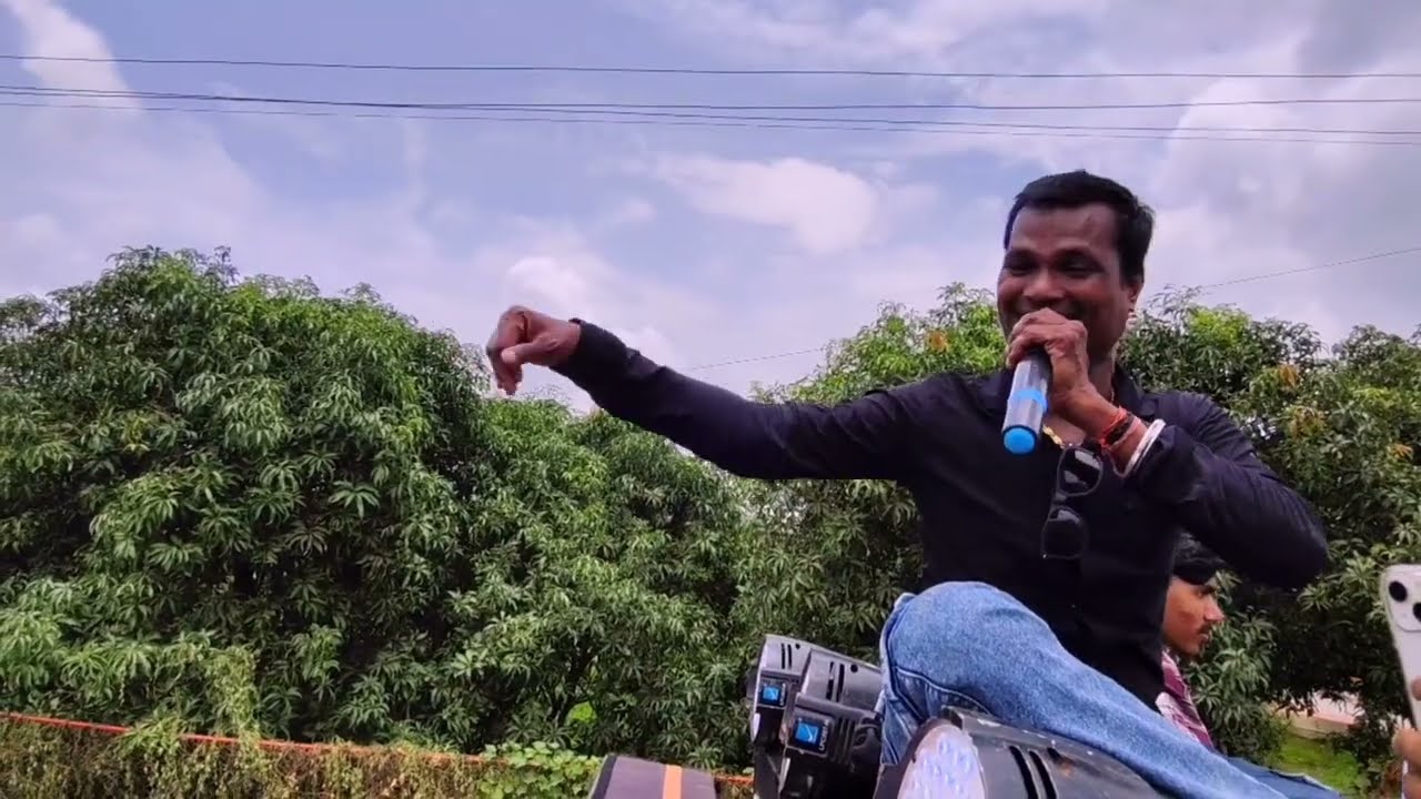 Ketlo Nasibdar Hase Taro Navo Aashiq ( Ashok Tarzan Neha Singer || The Rock Musical Party