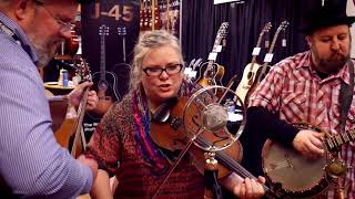 Betse &amp; Clarke - Won&#39;t You Come and Sing For Me (ETL Folk Alliance Session)