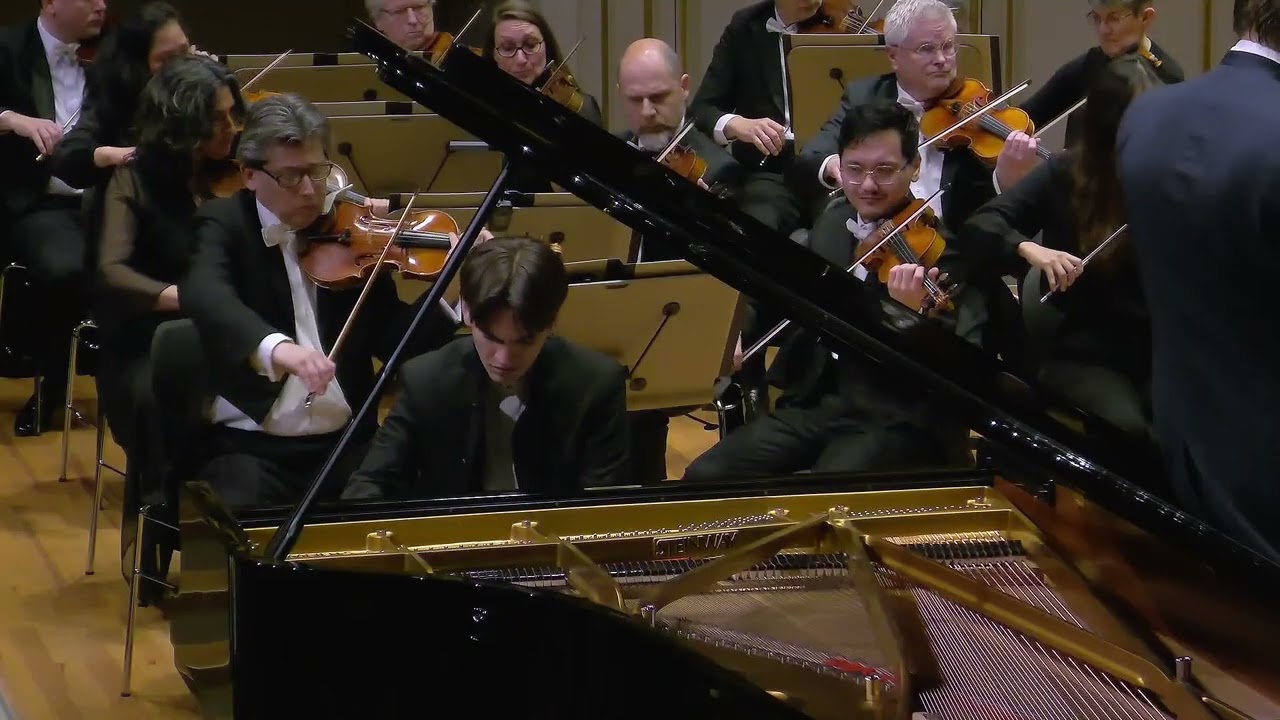F. Chopin Piano Concerto No. 2 in F minor op. 21