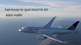 un hombre sé dirige a las personas en pleno vuelo con un hermoso y esperanzador mensaje.