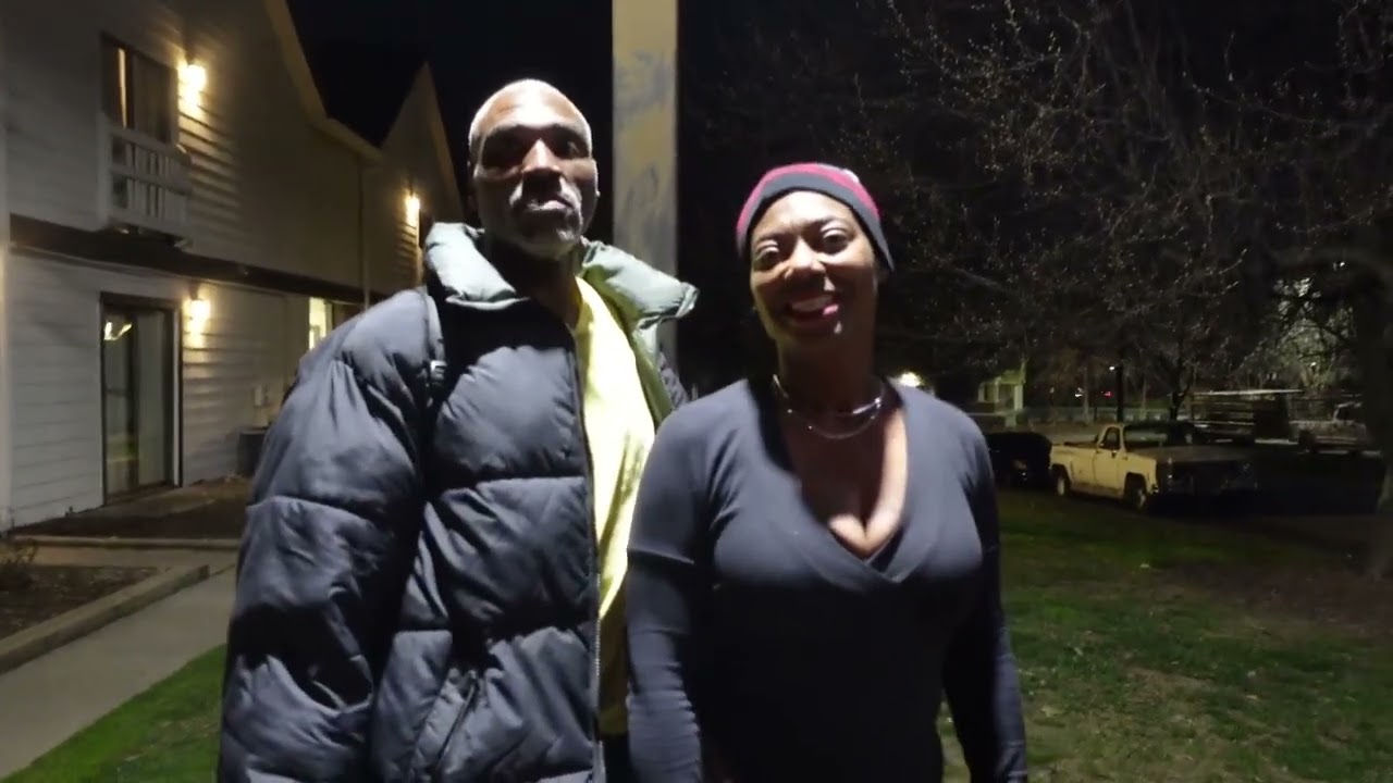 Уличное интервью: Пенелопа сказала, что Майк просто хочет её кота