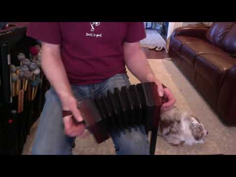 musical-priest,-green-fields-of-rossebeigh,-london-lasses-on-concertina-by-kenny-wolin