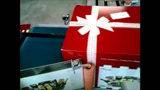 Labelling system for Christmas packages
