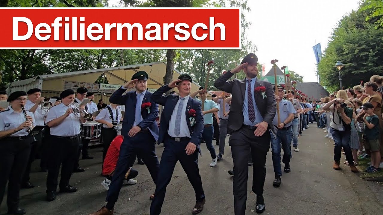 Olpe Schützenfest 2025 - Schützenparade auf dem Ümmerich mit Defiliermarsch / 19. Juli 2025 (4K)