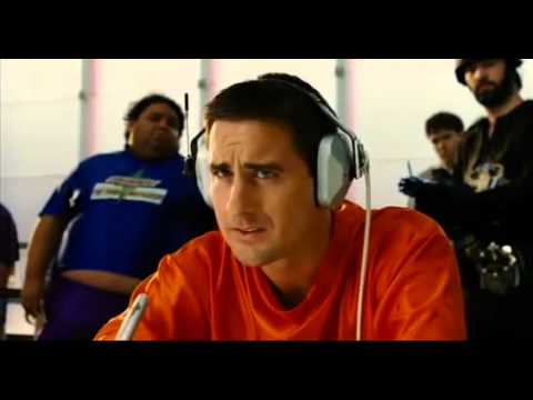 Obtaining I.Q. and aptitude tests (Idiocracy, short scene)