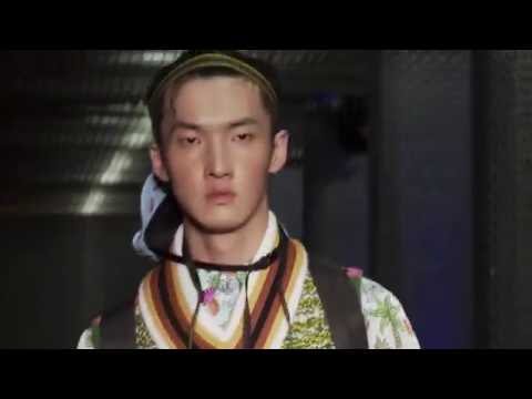 Video: Prada Men Spring-Summer 2017